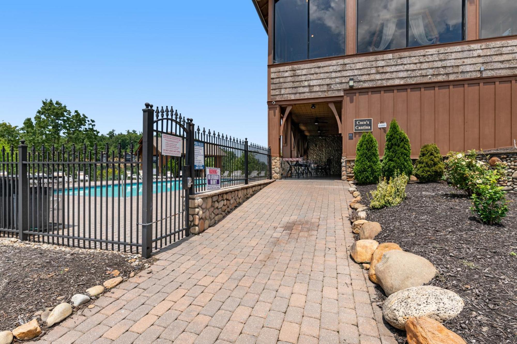 Hillbilly Highrise Villa Pigeon Forge Exterior foto